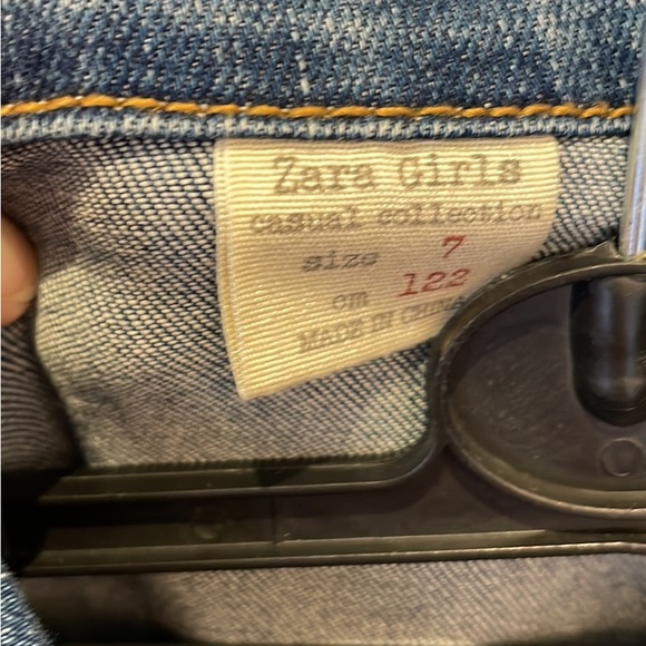 Zara girls distressed denim jeans jacket, size 7 - Picture 5 of 8